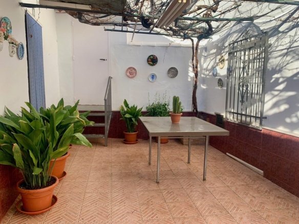 6 Bed 3 Bath Villa in Villanueva de Algaidas - Caza De Casa