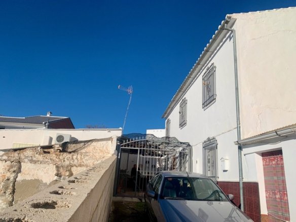 6 Bed 3 Bath Villa in Villanueva de Algaidas - Caza De Casa