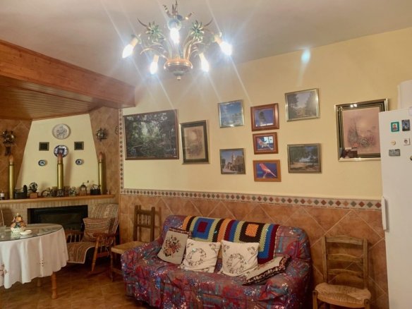 6 Bed 3 Bath Villa in Villanueva de Algaidas - Caza De Casa
