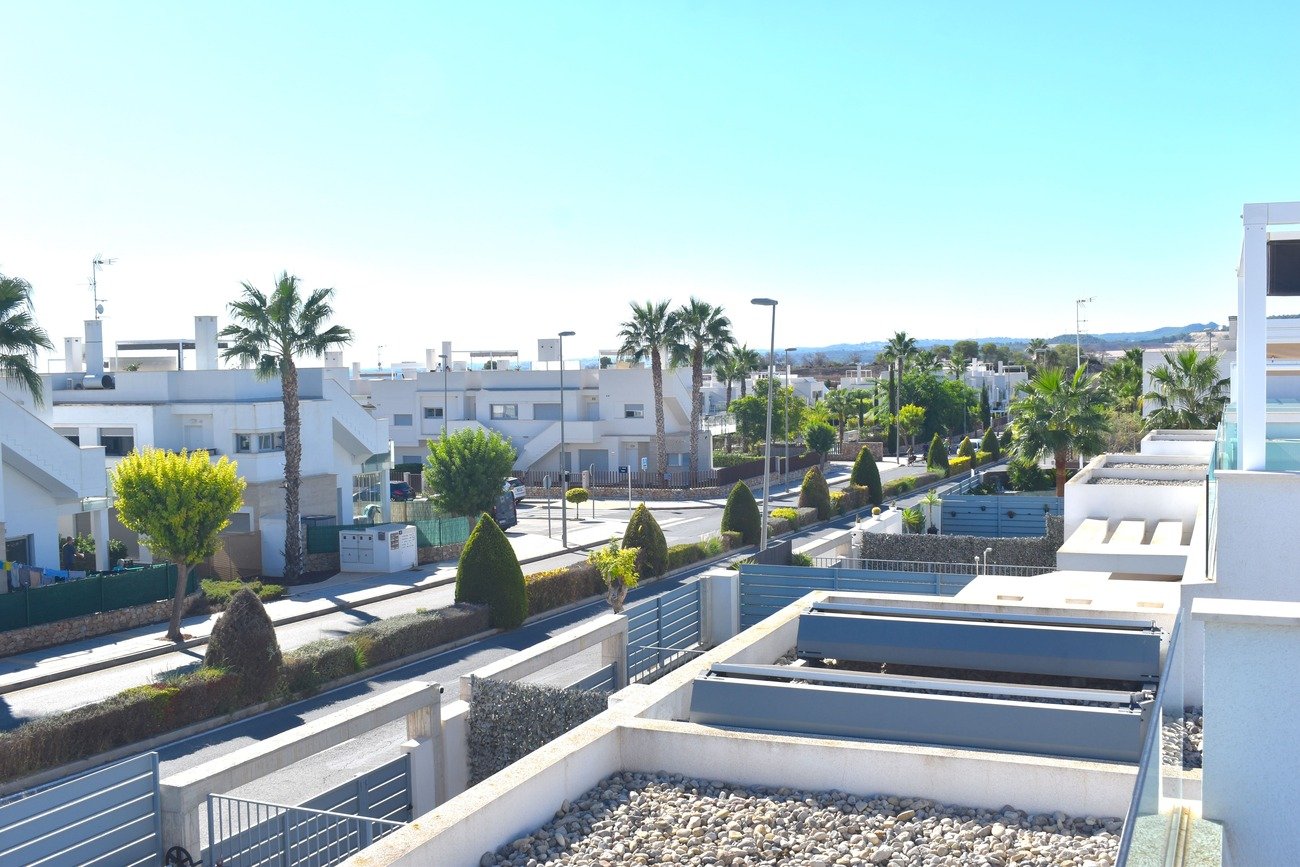 3 Bed 2 Bath Villa in Vistabella Golf Entre Naranjos - Caza De Casa