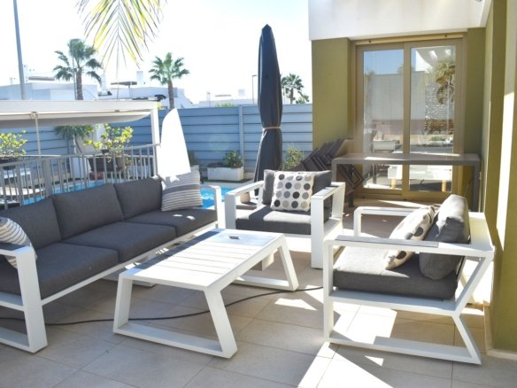 3 Bed 2 Bath Villa in Vistabella Golf Entre Naranjos - Caza De Casa