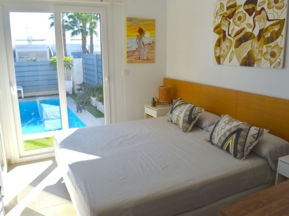 3 Bed 2 Bath Villa in Vistabella Golf Entre Naranjos - Caza De Casa