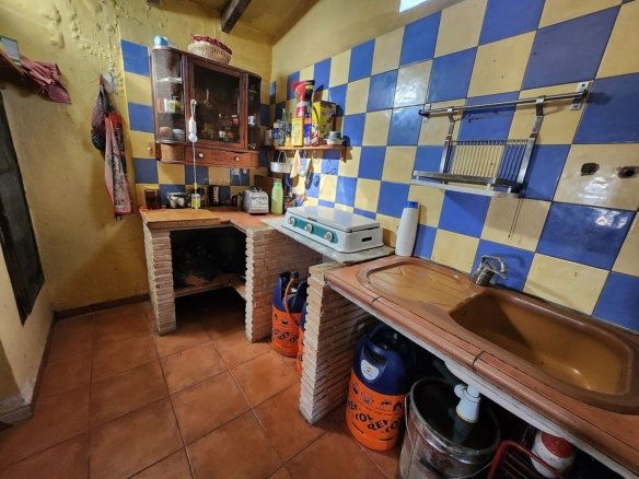 5 Bedroom 1 Bathroom Country house in Caudete - Caza De Casa