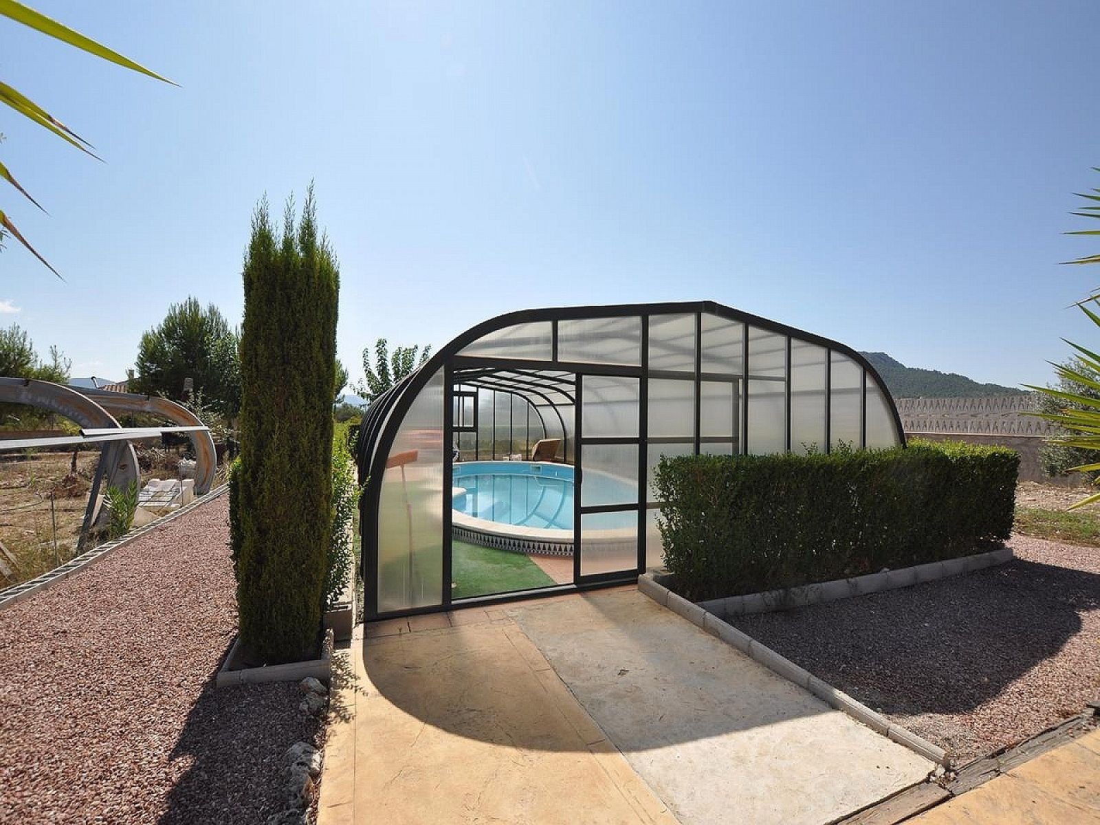 8 Bedroom 3 Bathroom Detached Villa in Sax - Caza De Casa
