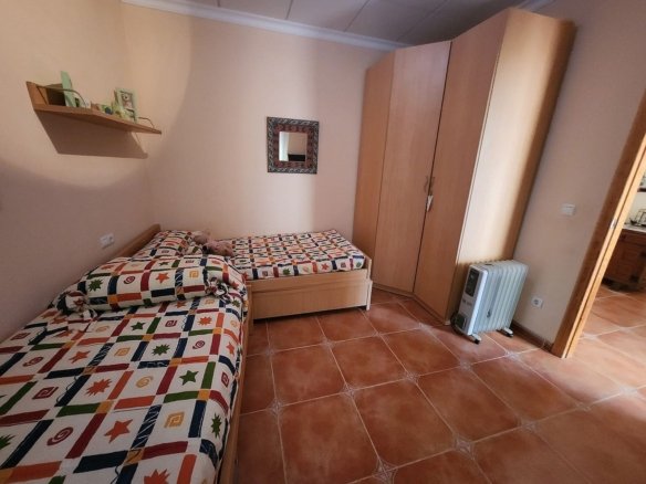 7 Bedroom 2 Bathroom Country house in Villena - Caza De Casa