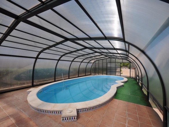 8 Bedroom 3 Bathroom Detached Villa in Sax - Caza De Casa