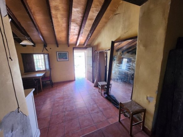 5 Bedroom 1 Bathroom Country house in Caudete - Caza De Casa