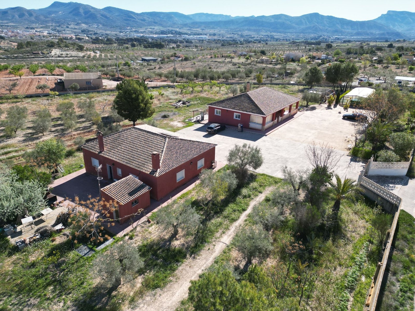 8 Bedroom 3 Bathroom Detached Villa in Sax - Caza De Casa