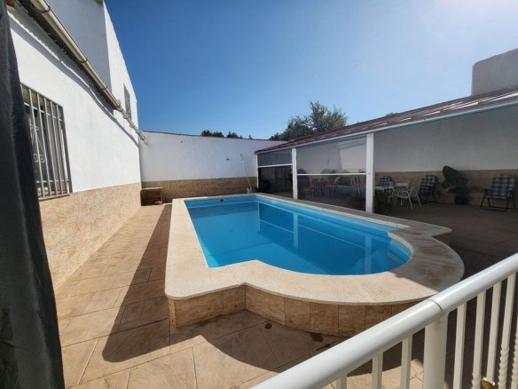 7 Bedroom 2 Bathroom Country house in Villena - Caza De Casa