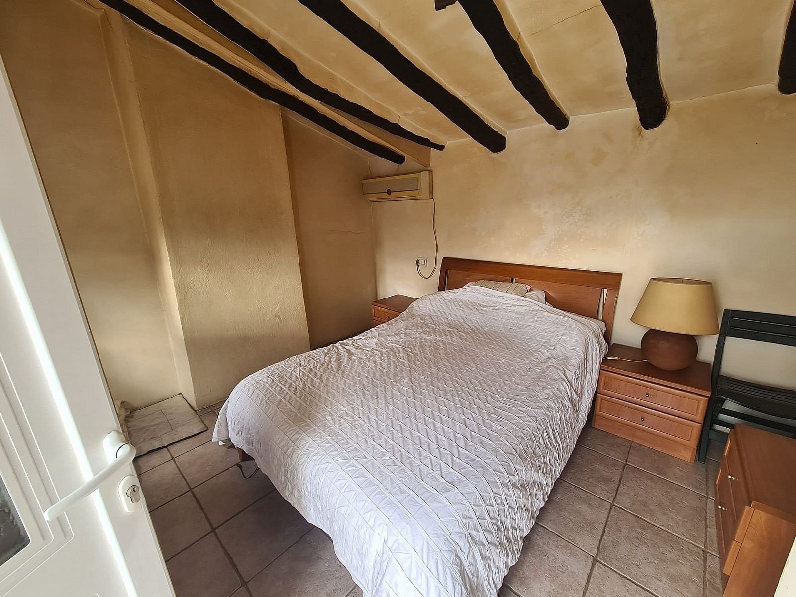 3 Bedroom 1 Bathroom Townhouse in Sax - Caza De Casa