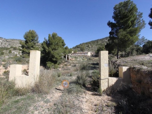 3 Bedroom 2 Bathroom Detached Villa in Petrer - Caza De Casa