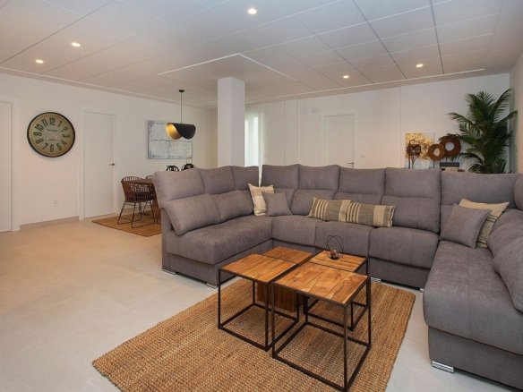 3 Bedroom 3 Bathroom Detached Villa in Hondón de las Nieves - Caza De Casa