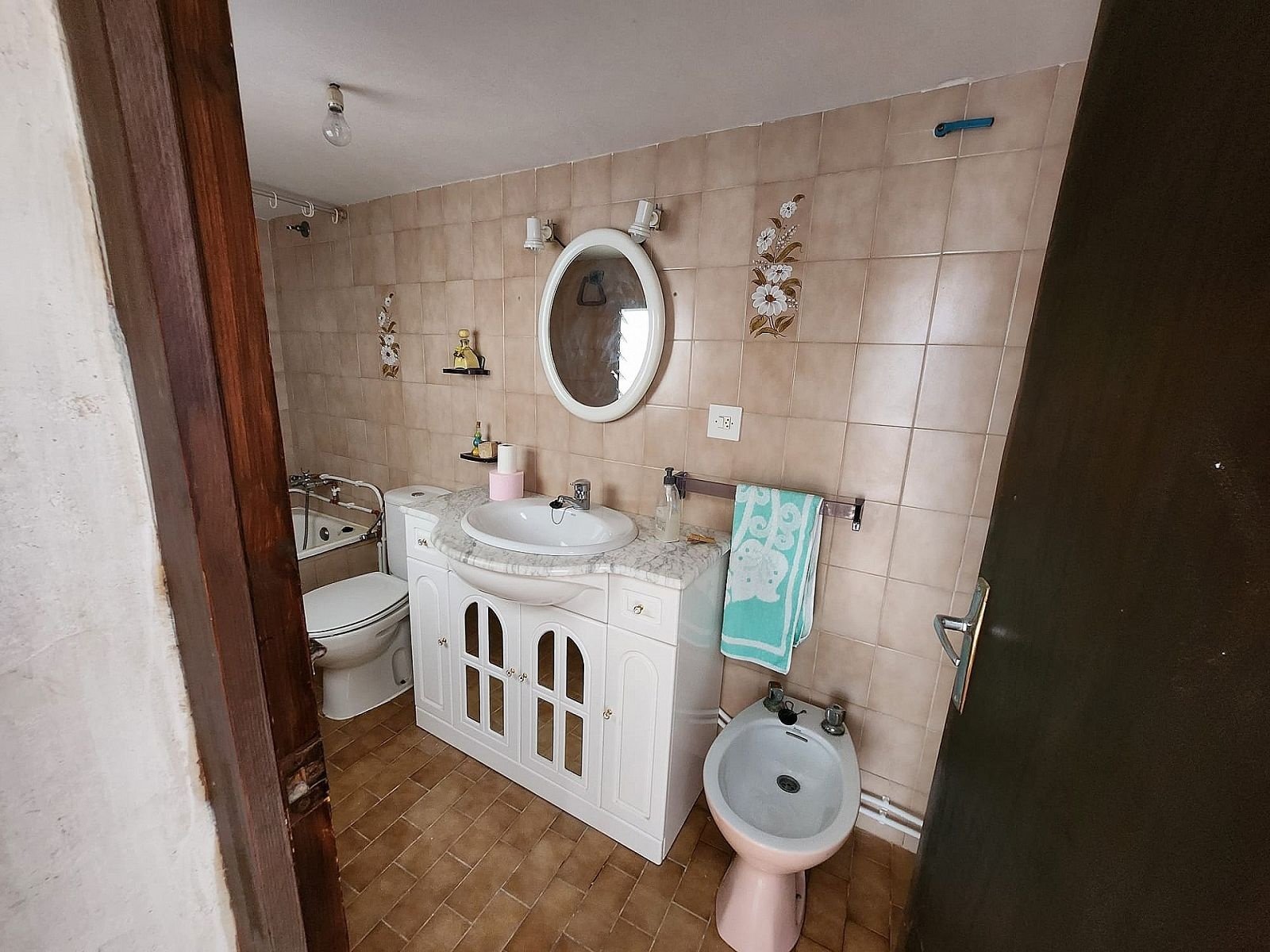 5 Bedroom 1 Bathroom Townhouse in Yecla - Caza De Casa