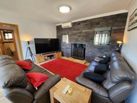 4 Bedroom 2 Bathroom Detached Villa in Villena - Caza De Casa