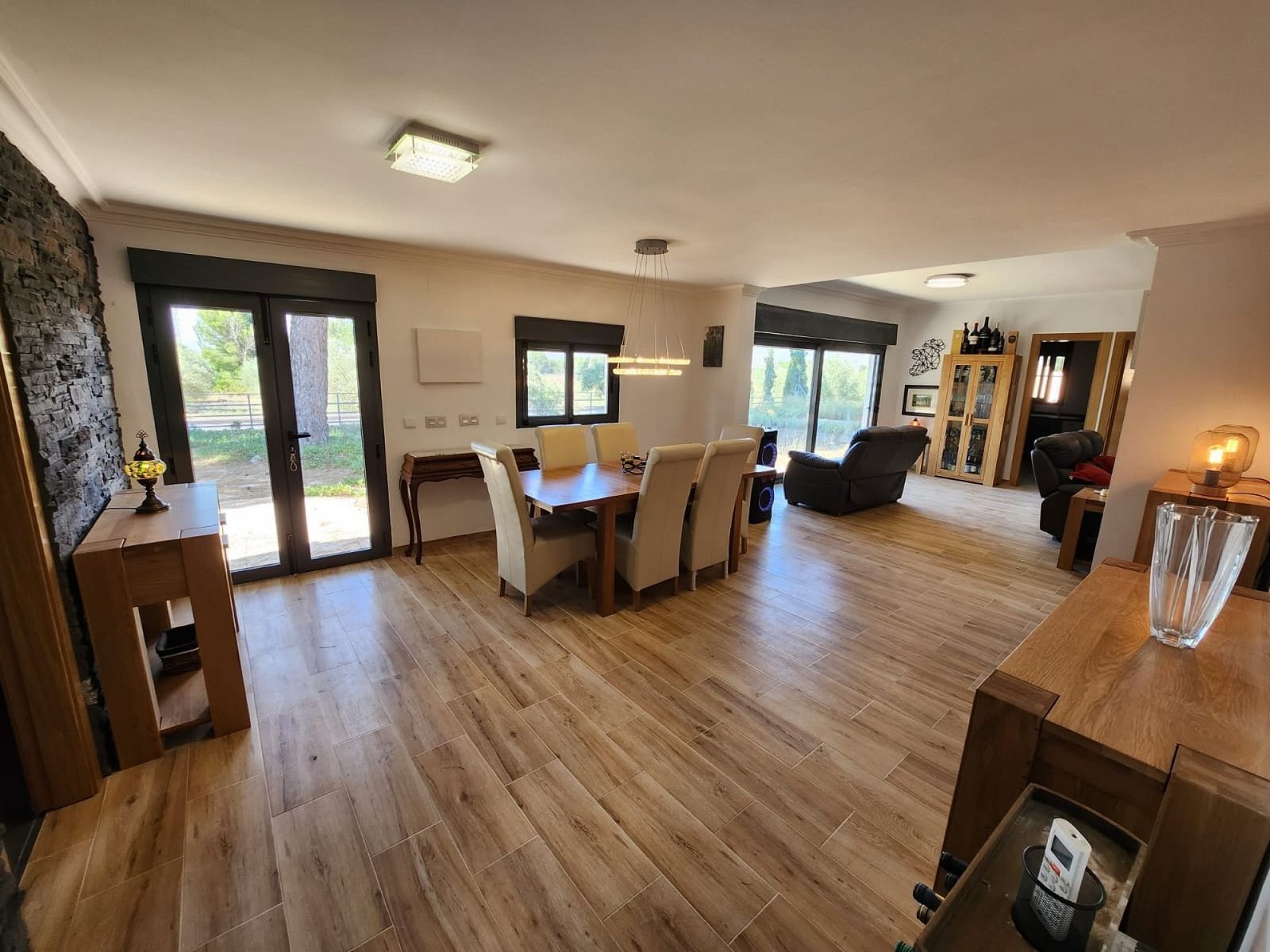 4 Bedroom 2 Bathroom Detached Villa in Villena - Caza De Casa