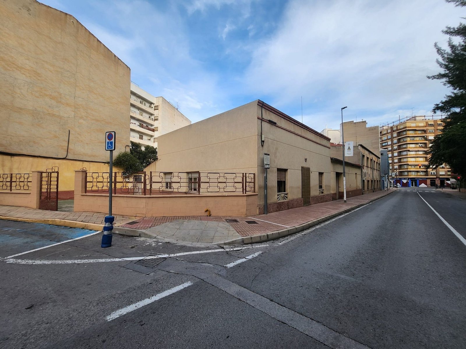 4 Bedroom 2 Bathroom Townhouse in Monovar - Caza De Casa
