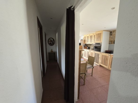 6 Bedroom 3 Bathroom Detached Villa in Sax - Caza De Casa