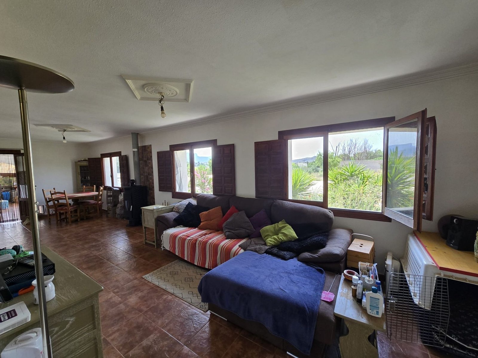 6 Bedroom 3 Bathroom Detached Villa in Sax - Caza De Casa