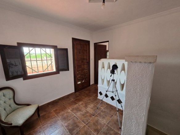6 Bedroom 3 Bathroom Detached Villa in Sax - Caza De Casa