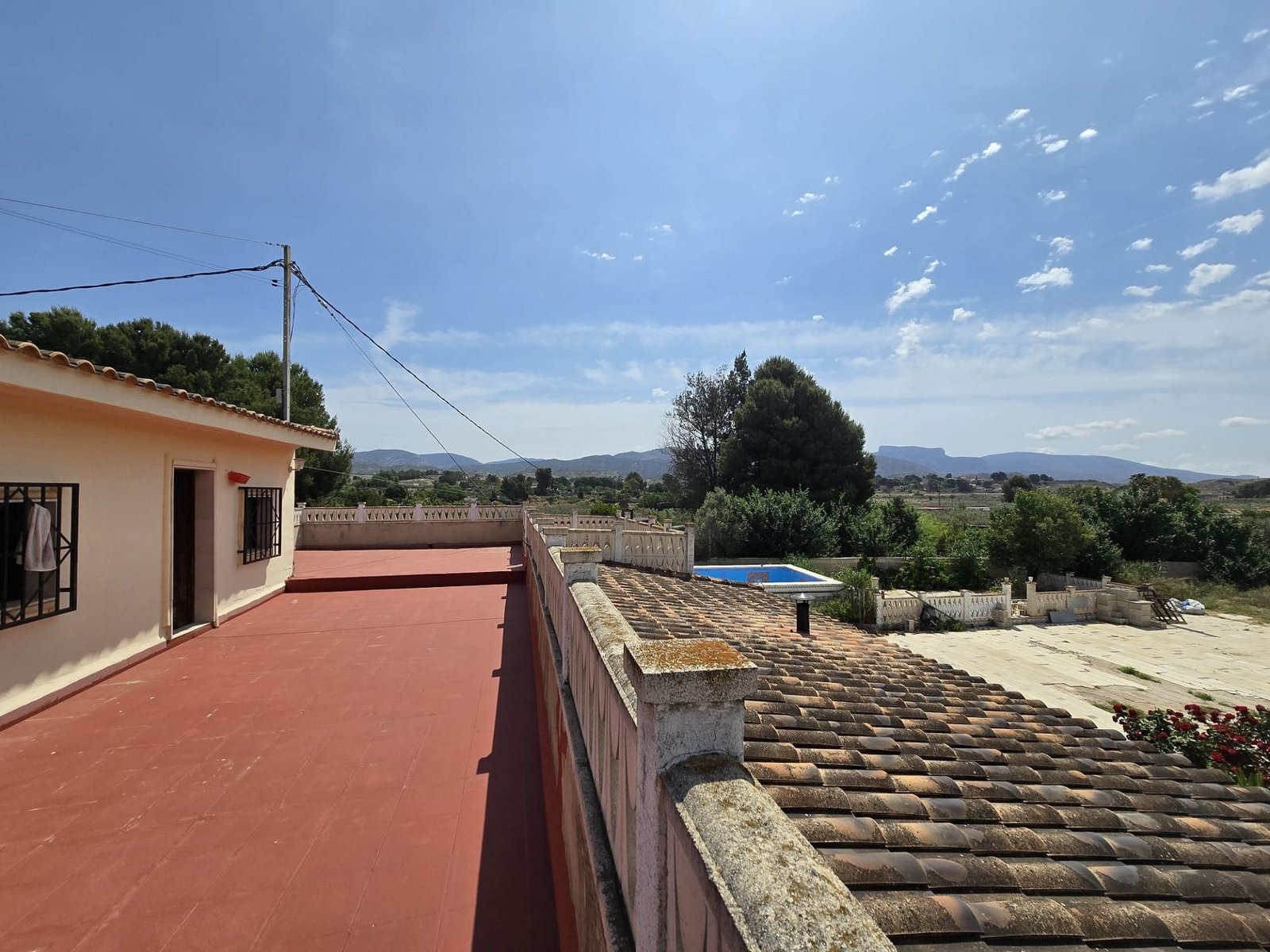 6 Bedroom 3 Bathroom Detached Villa in Sax - Caza De Casa