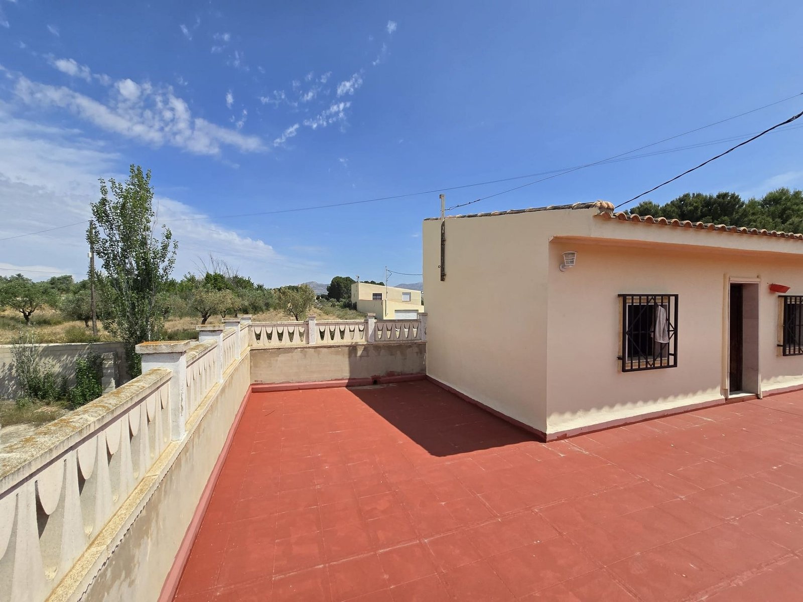 6 Bedroom 3 Bathroom Detached Villa in Sax - Caza De Casa