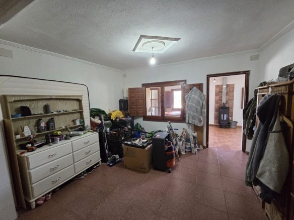 6 Bedroom 3 Bathroom Detached Villa in Sax - Caza De Casa