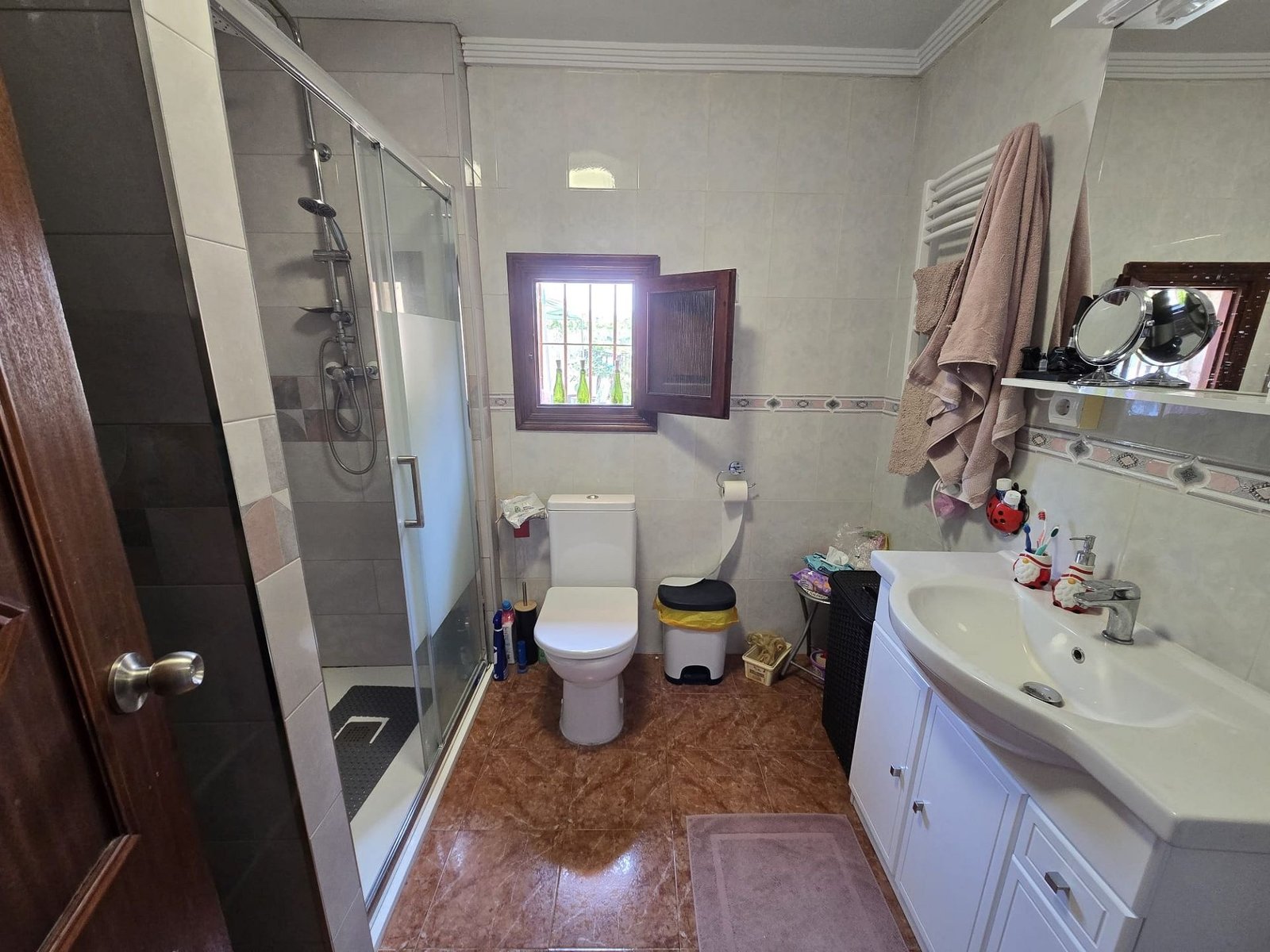 6 Bedroom 3 Bathroom Detached Villa in Sax - Caza De Casa