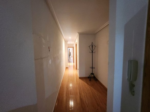 3 Bedroom 2 Bathroom Apartment in Pinoso - Caza De Casa