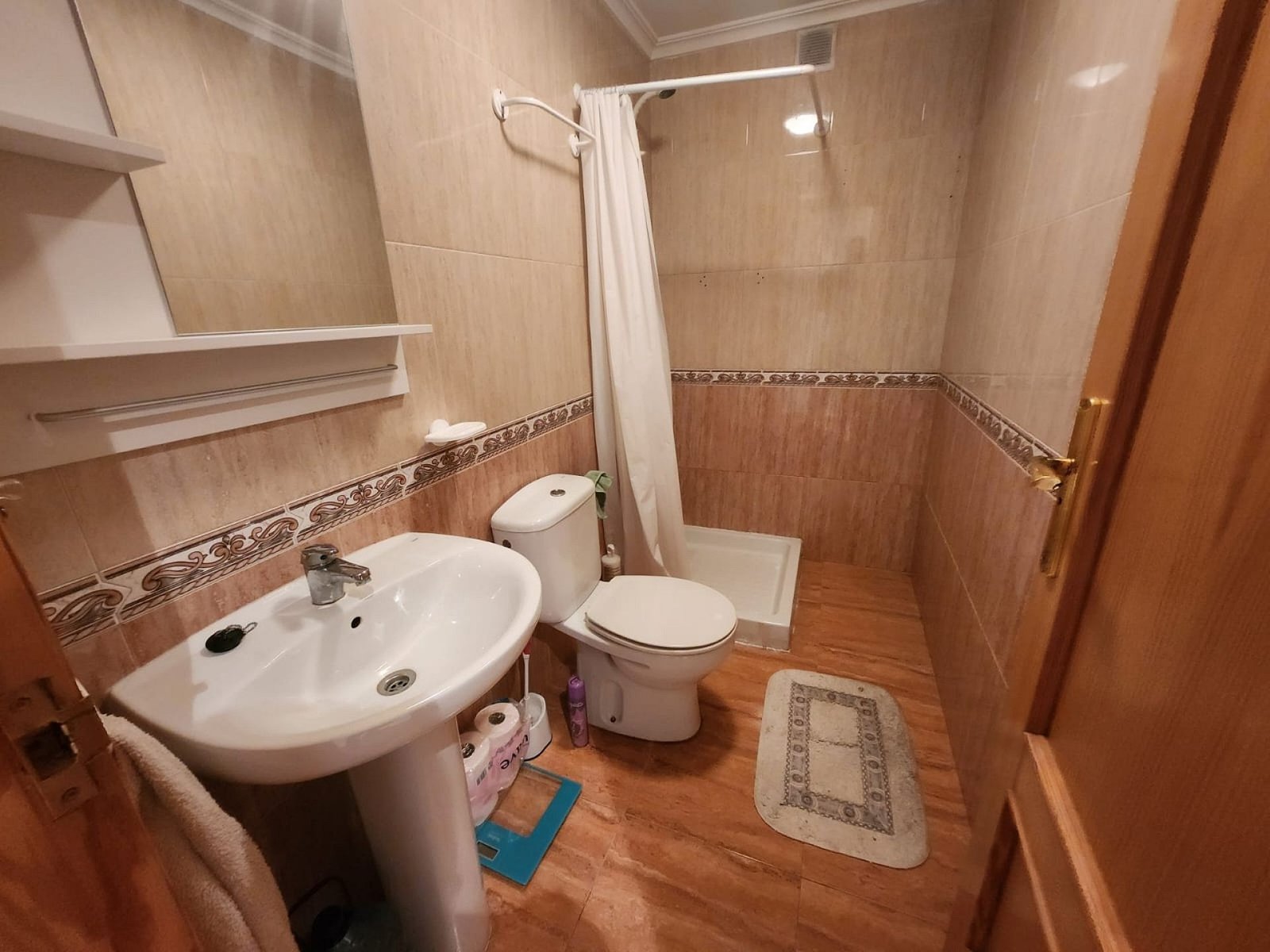 3 Bedroom 2 Bathroom Apartment in Pinoso - Caza De Casa