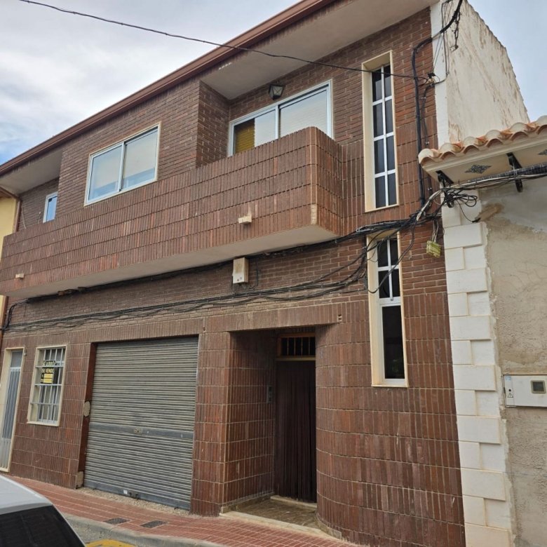 4 Bedroom 2 Bathroom Townhouse in Salinas - Caza De Casa