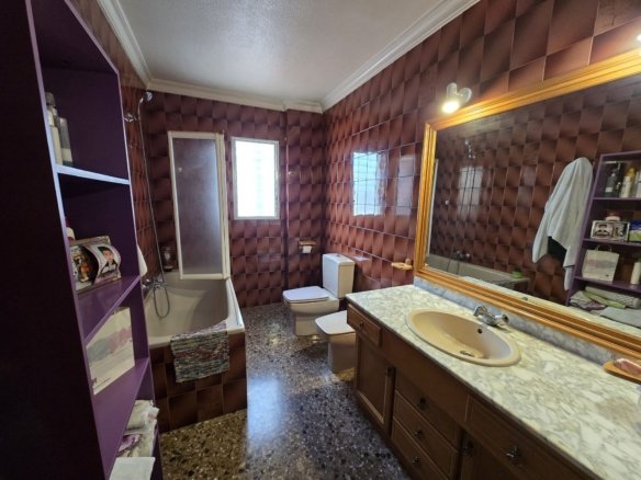 4 Bedroom 2 Bathroom Townhouse in Salinas - Caza De Casa