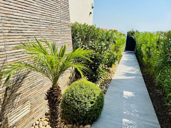 2 Bedroom 2 Bathroom Villa in La Finca Golf Resort - Caza De Casa