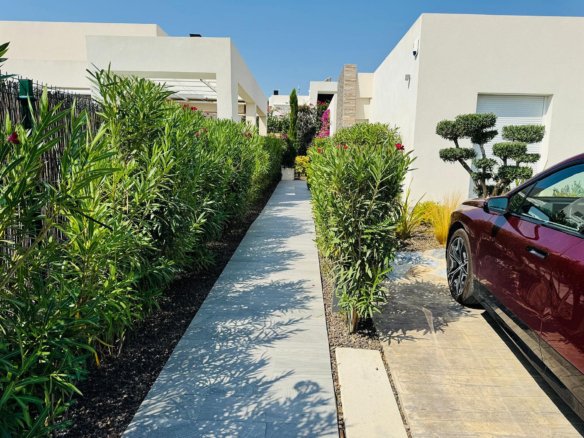 2 Bedroom 2 Bathroom Villa in La Finca Golf Resort - Caza De Casa
