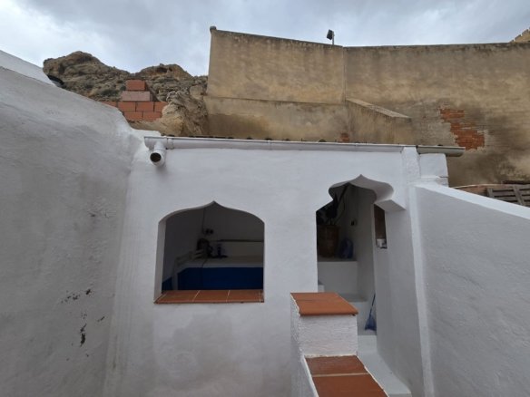 2 Bedroom 2 Bathroom Townhouse in Sax - Caza De Casa