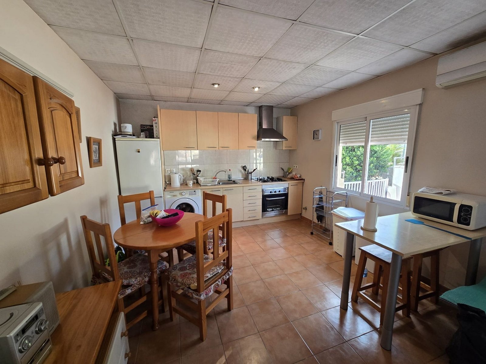 5 Bedroom 3 Bathroom Detached Villa in Sax - Caza De Casa