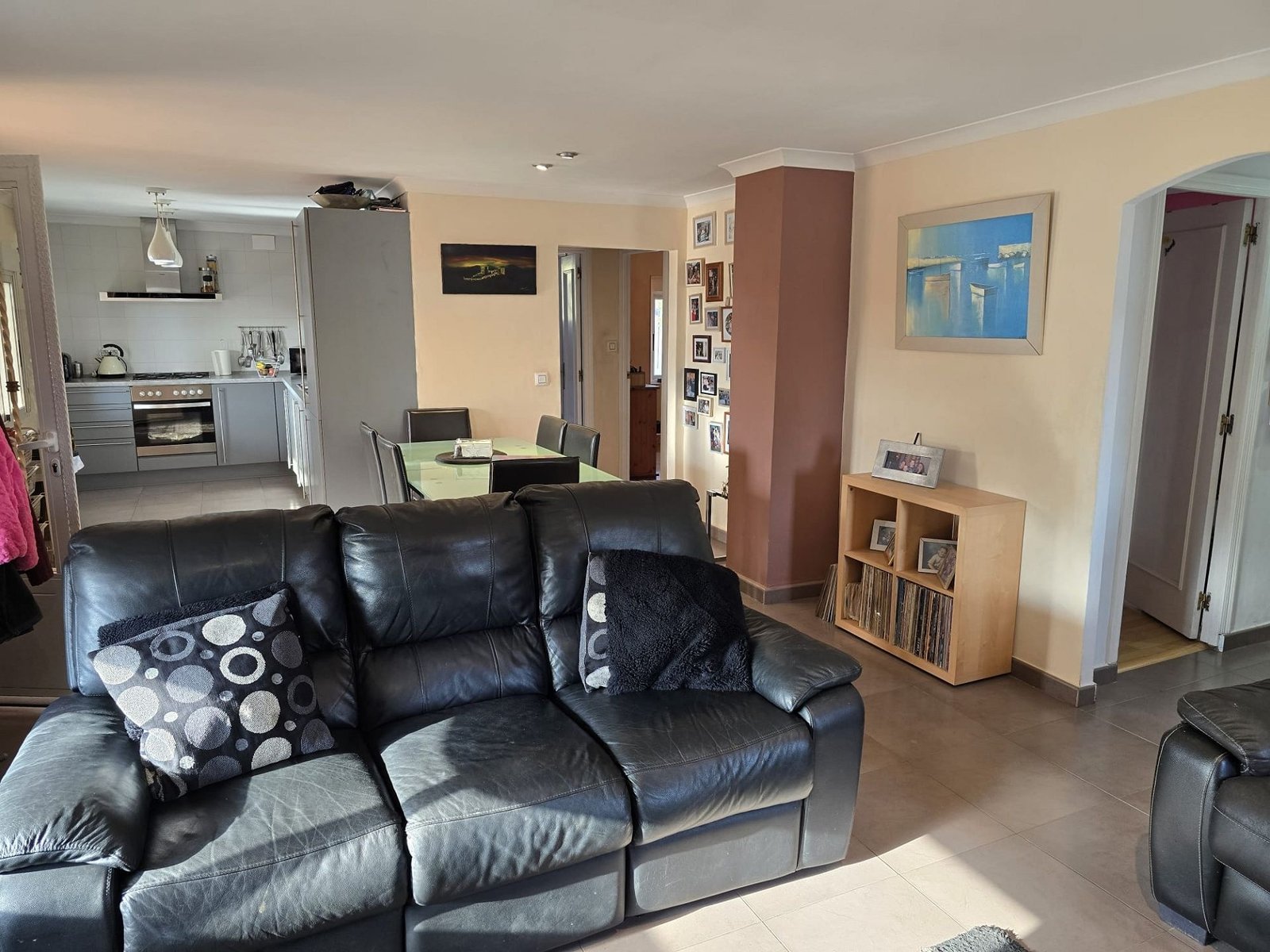 5 Bedroom 3 Bathroom Detached Villa in Sax - Caza De Casa