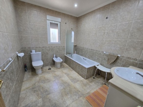4 Bedroom 3 Bathroom Detached Villa in Sax - Caza De Casa