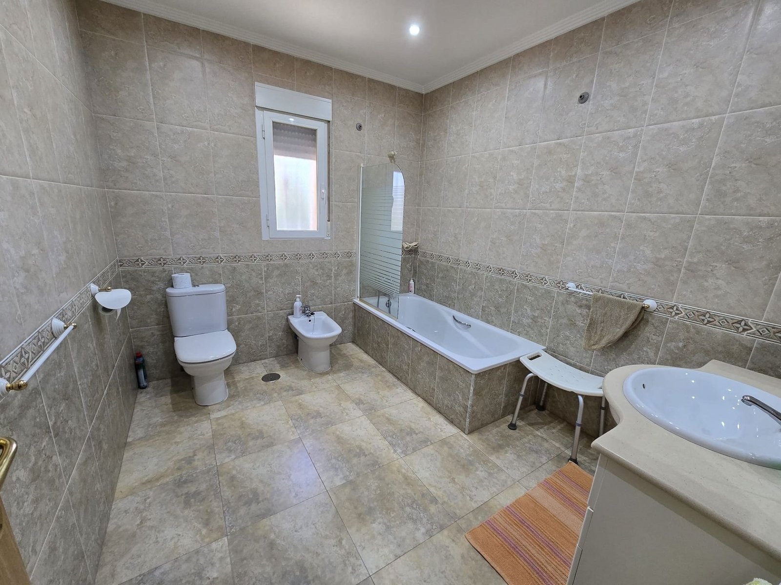 4 Bedroom 3 Bathroom Detached Villa in Sax - Caza De Casa