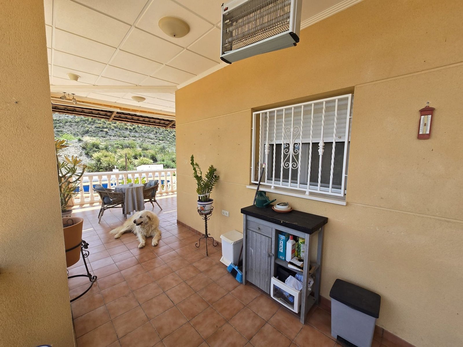 4 Bedroom 3 Bathroom Detached Villa in Sax - Caza De Casa