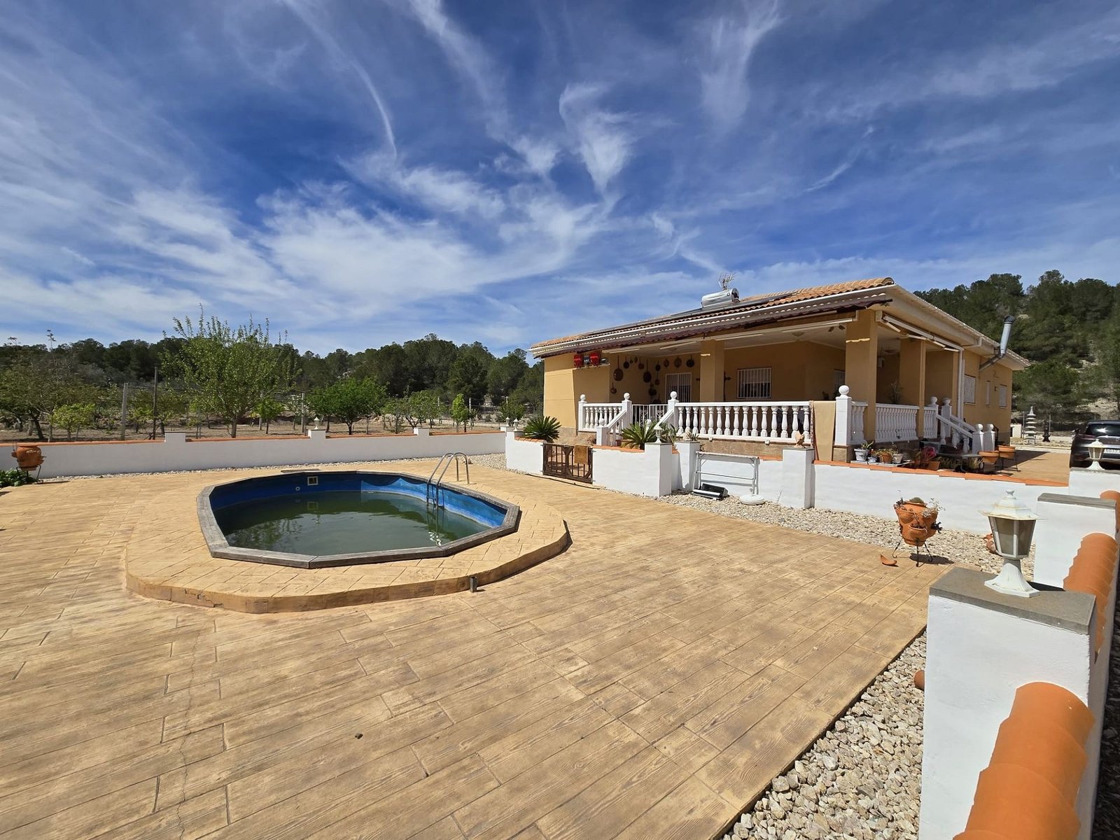 4 Bedroom 3 Bathroom Detached Villa in Sax - Caza De Casa