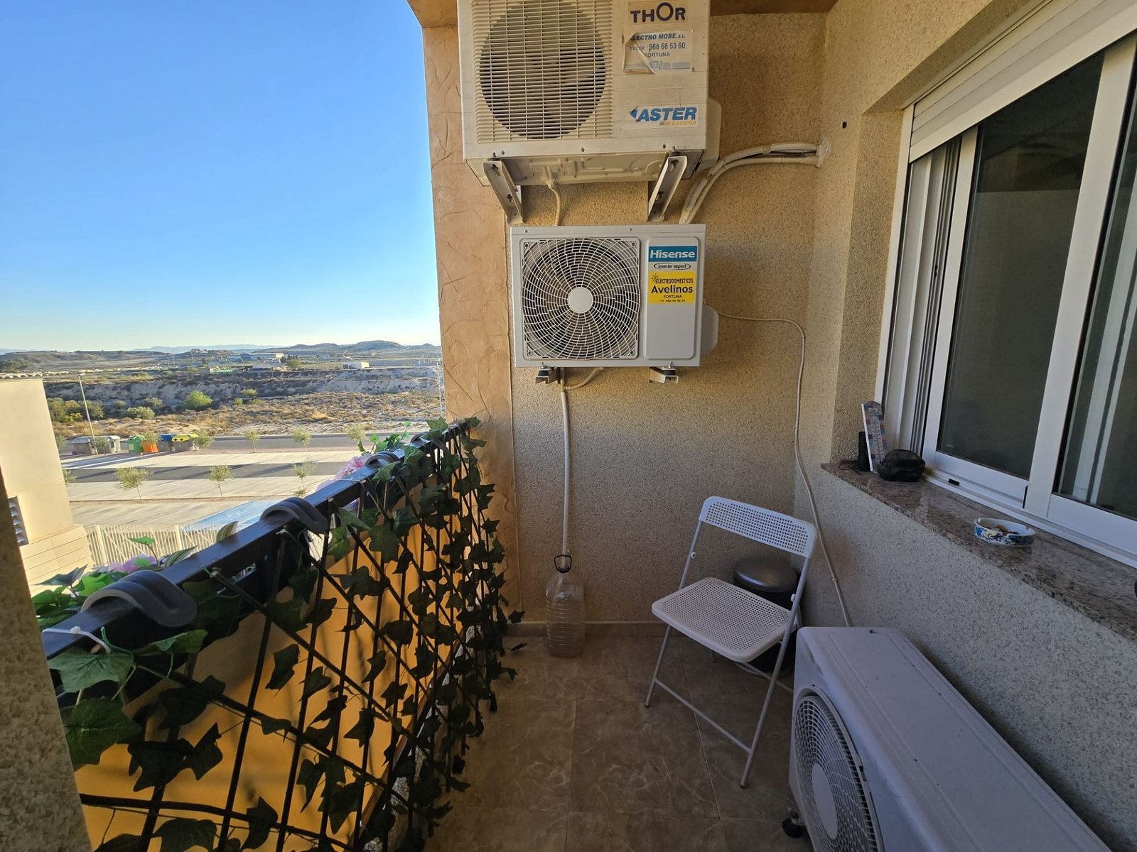 3 Bedroom 2 Bathroom Apartment in Fortuna - Caza De Casa