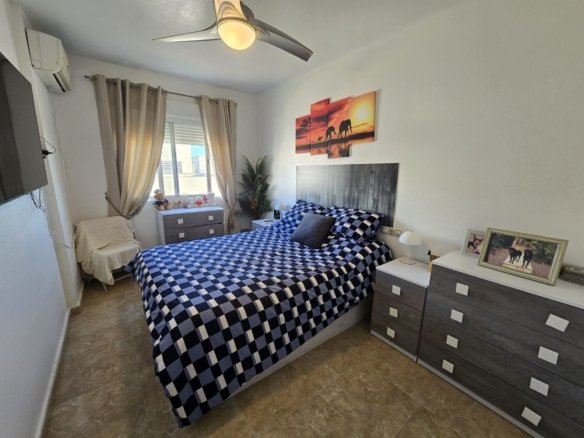 3 Bedroom 2 Bathroom Apartment in Fortuna - Caza De Casa