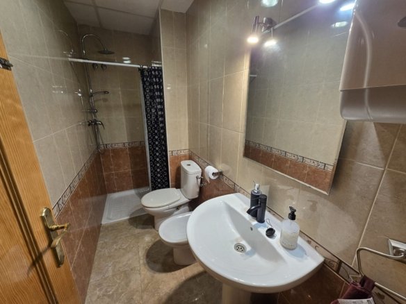 3 Bedroom 2 Bathroom Apartment in Fortuna - Caza De Casa