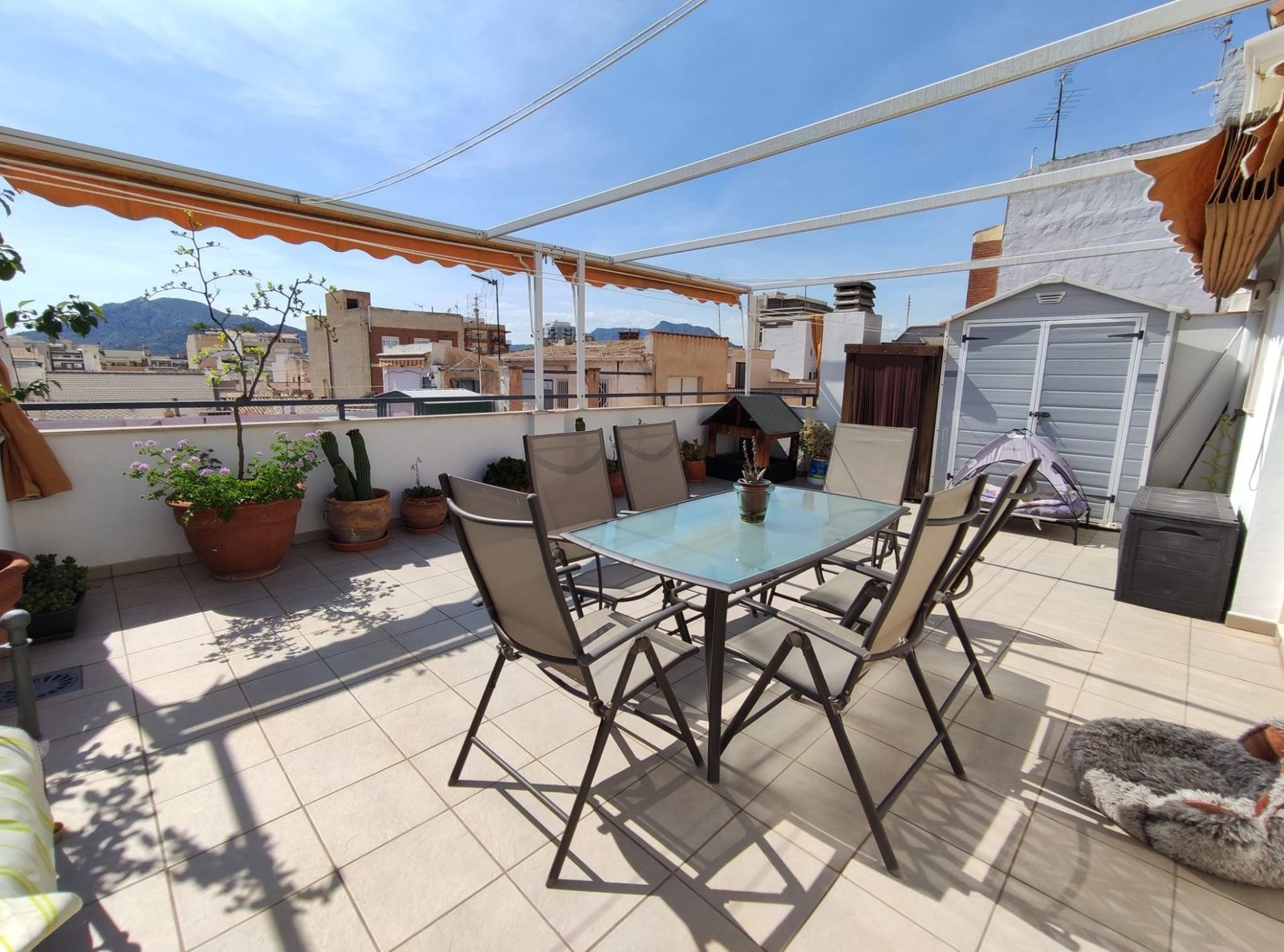 3 Bedroom 3 Bathroom Penthouse in Elda - Caza De Casa