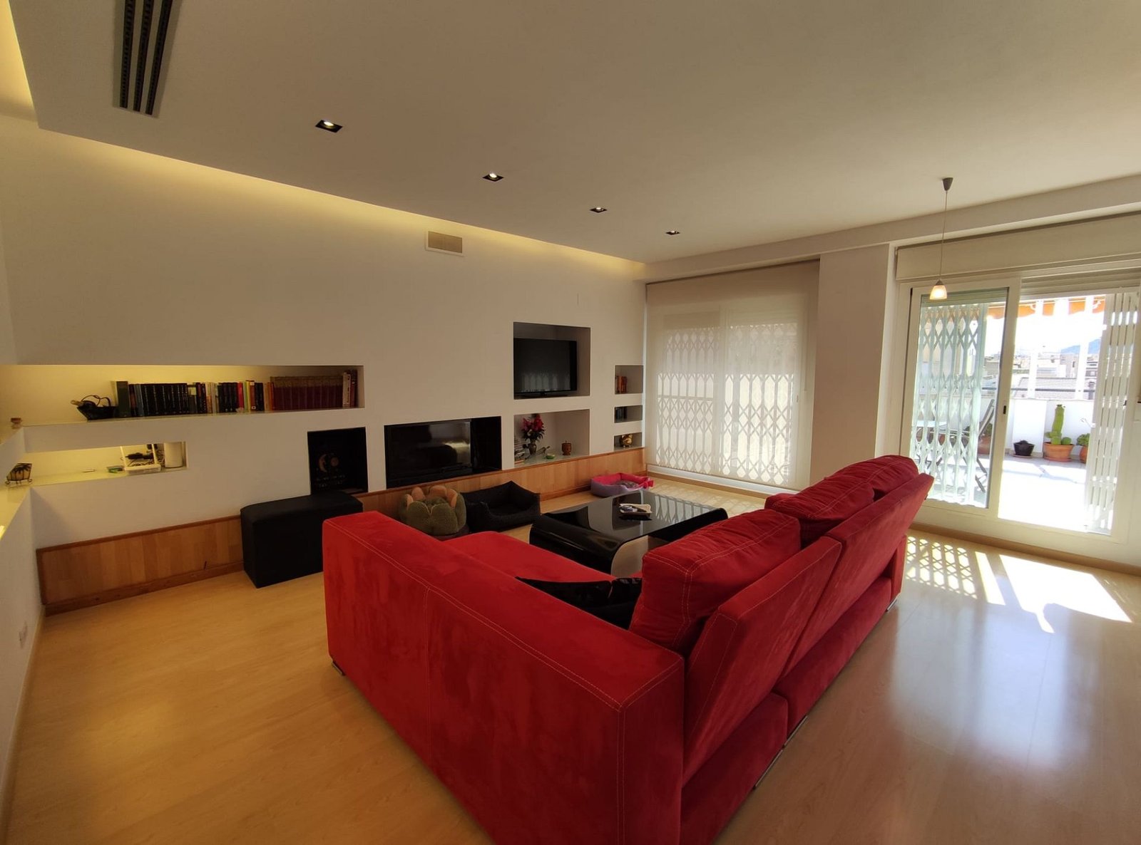3 Bedroom 3 Bathroom Penthouse in Elda - Caza De Casa