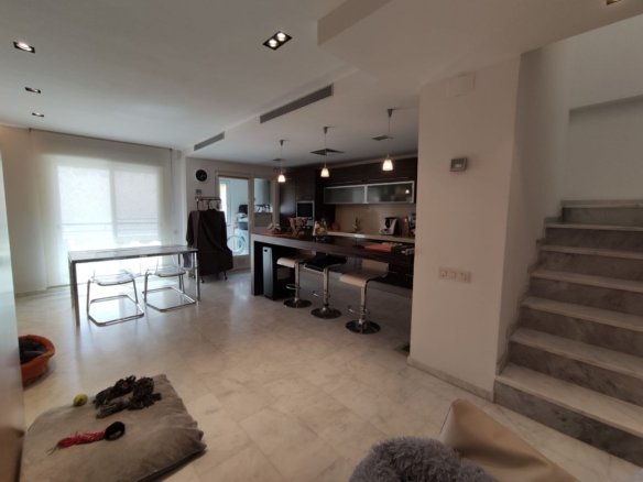 3 Bedroom 3 Bathroom Penthouse in Elda - Caza De Casa