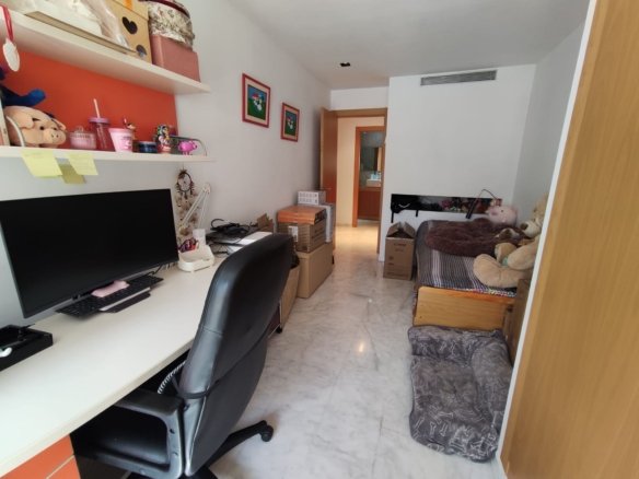 3 Bedroom 3 Bathroom Penthouse in Elda - Caza De Casa
