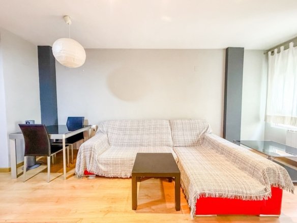 1 Bedroom 1 Bathroom Apartment in Elda - Caza De Casa