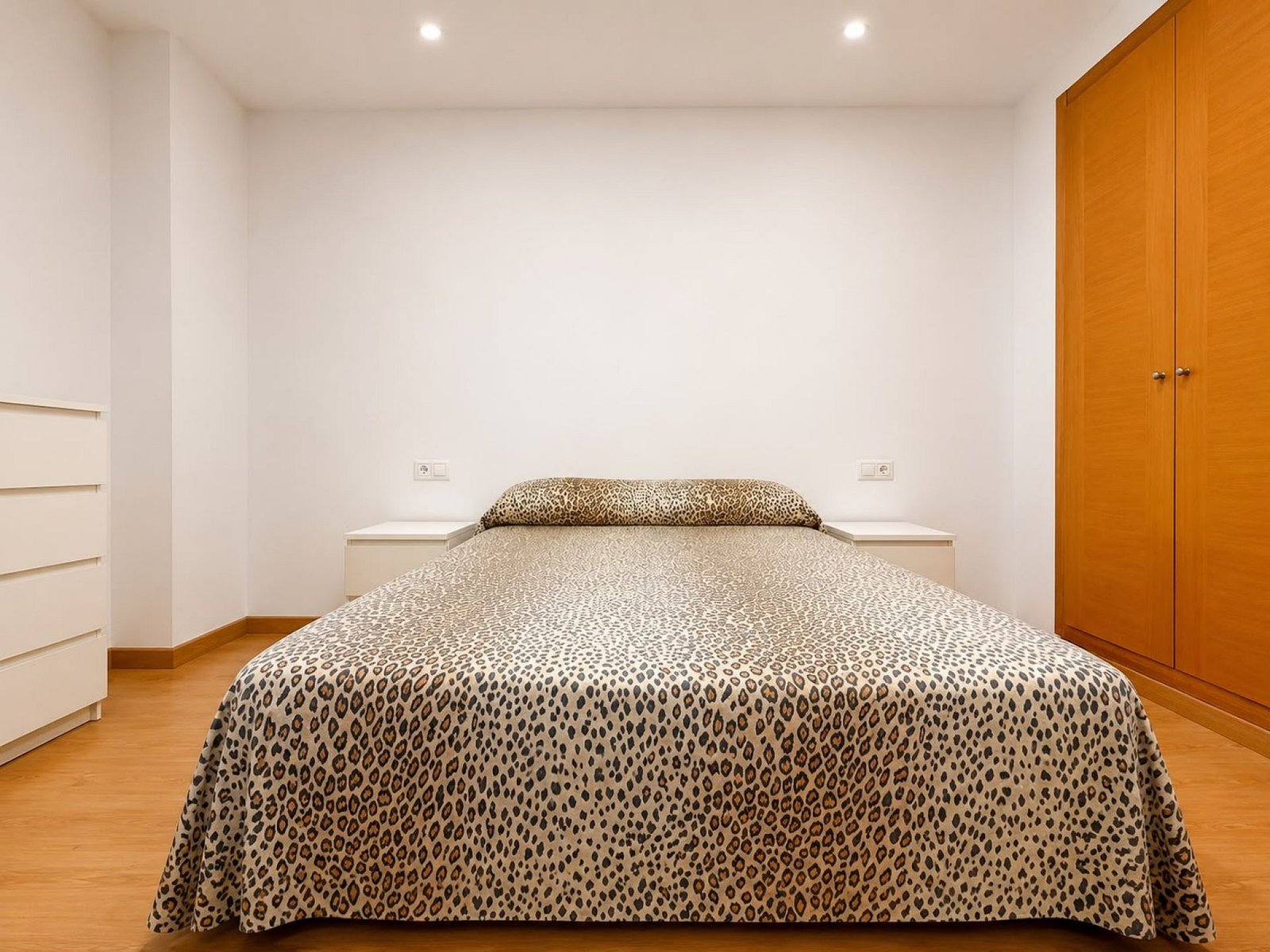 1 Bedroom 1 Bathroom Apartment in Elda - Caza De Casa