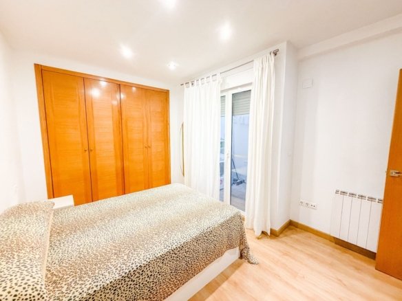 1 Bedroom 1 Bathroom Apartment in Elda - Caza De Casa